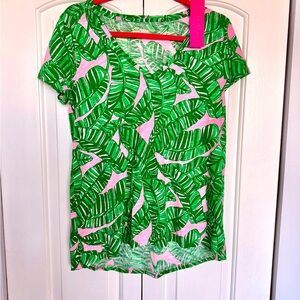 Lilly Pulitzer Etta Vneck Short Sleeve T-Shirt Conch Shell Pink  Size S NWT
